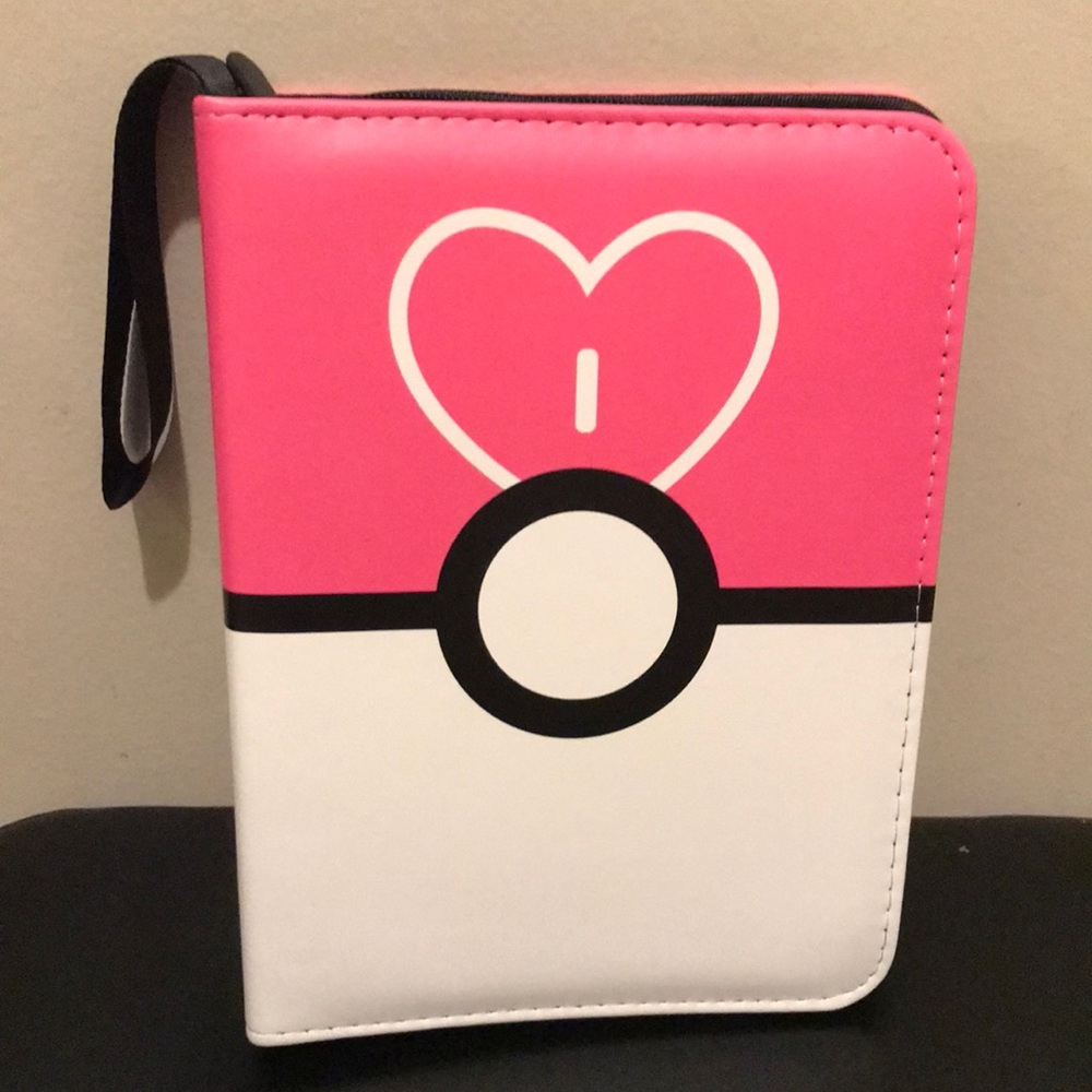 TCGAMES Pink and White Wristlet Trading Card Holder/Hold up to 400 cards